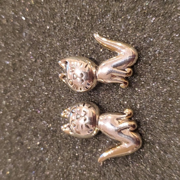 Vintage MJ Earrings - Picture 1 of 4